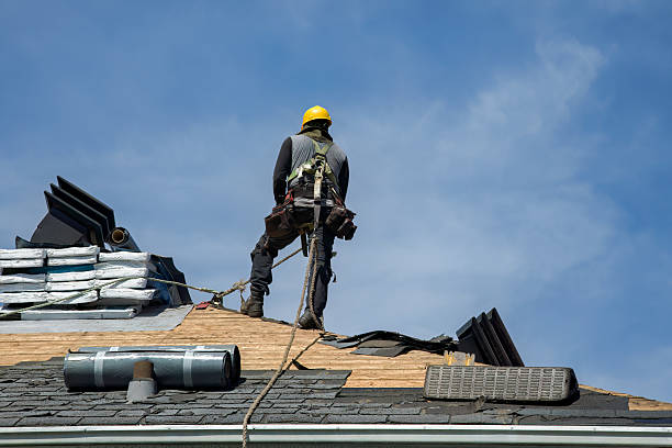 Professional Gutter Installation technician working in Pomona Park, FL